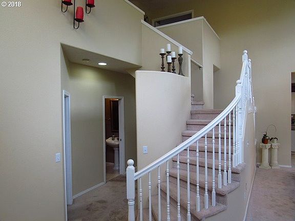 3rd image of 2205 NE 154th Ave