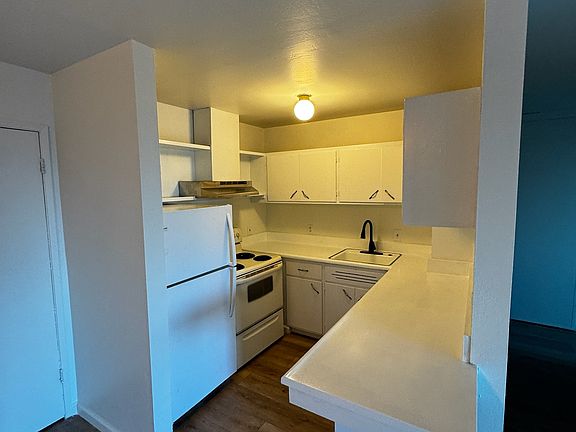 2nd image of 180 Irene Ct #15