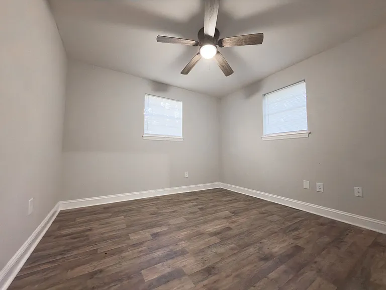 1521 N Avalon Cir — Photo 9