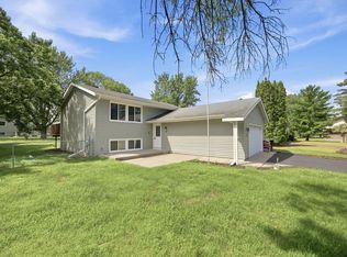 3360 117th Ave NW, Coon Rapids, MN 55433