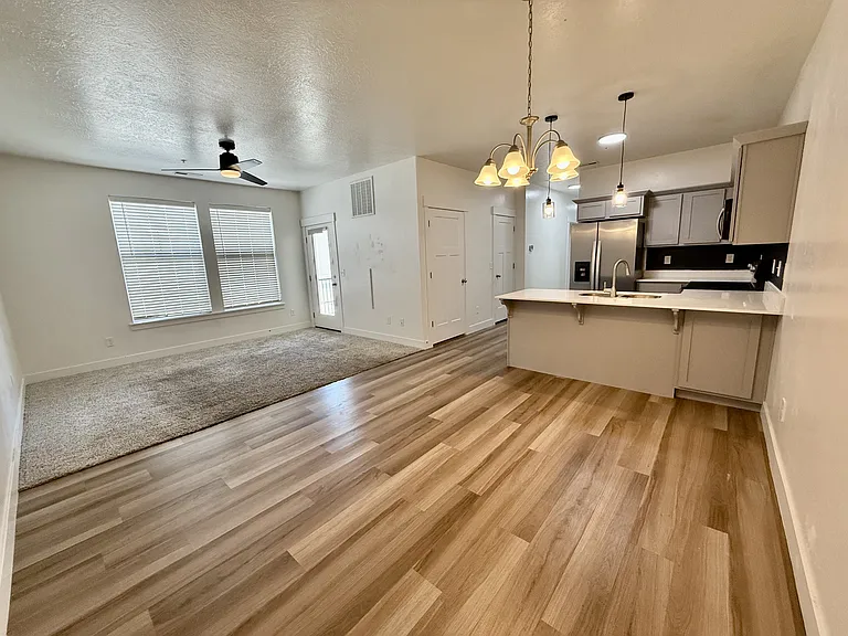 1809 W Terra Vista Ln #1204 — Photo 1