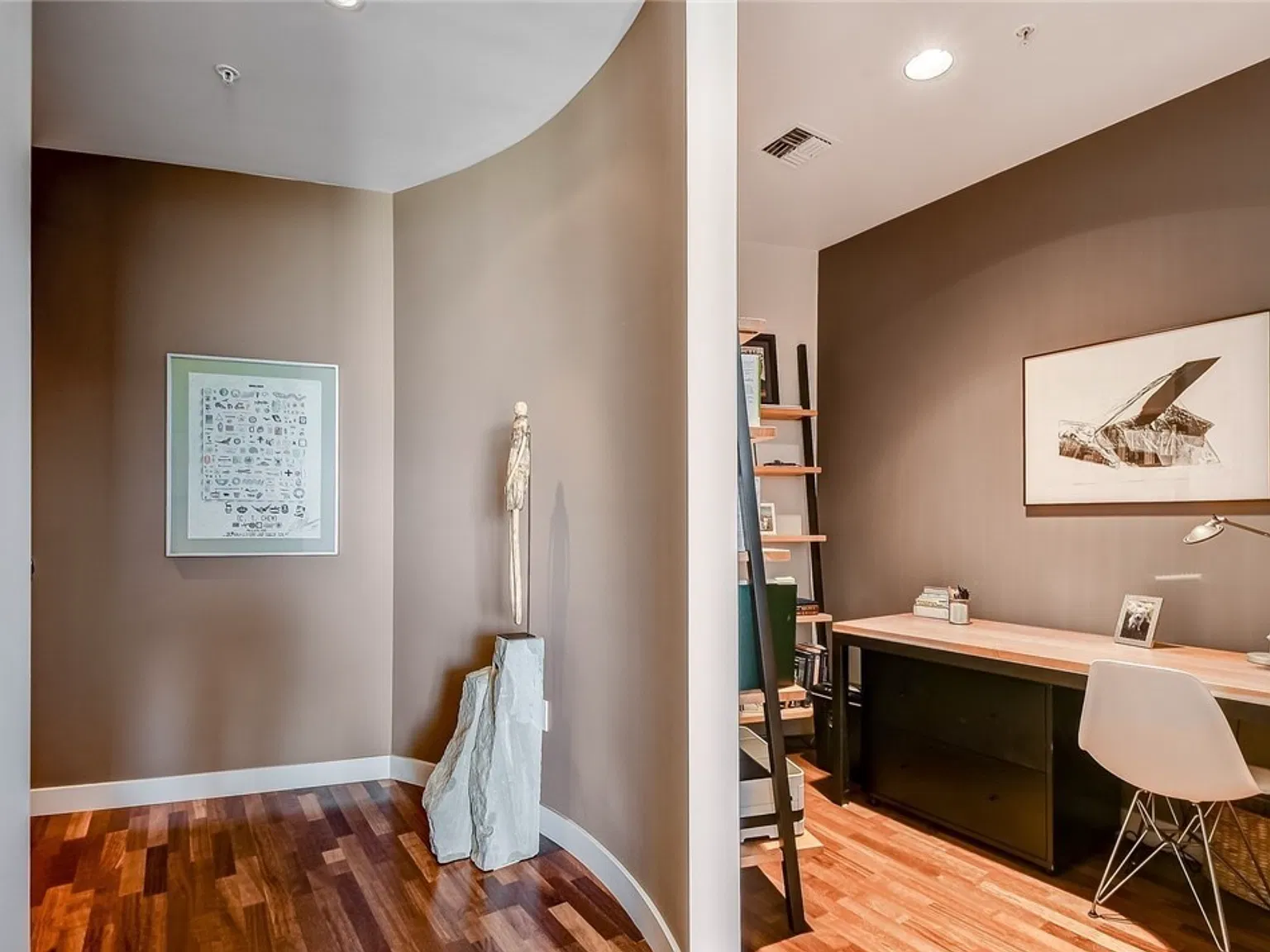 1 bed, 1.5 bath, 1008 sqft, $3,600 — Photo 3