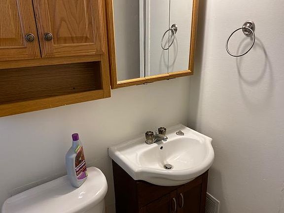 5th image of 1227 Andrew Ave