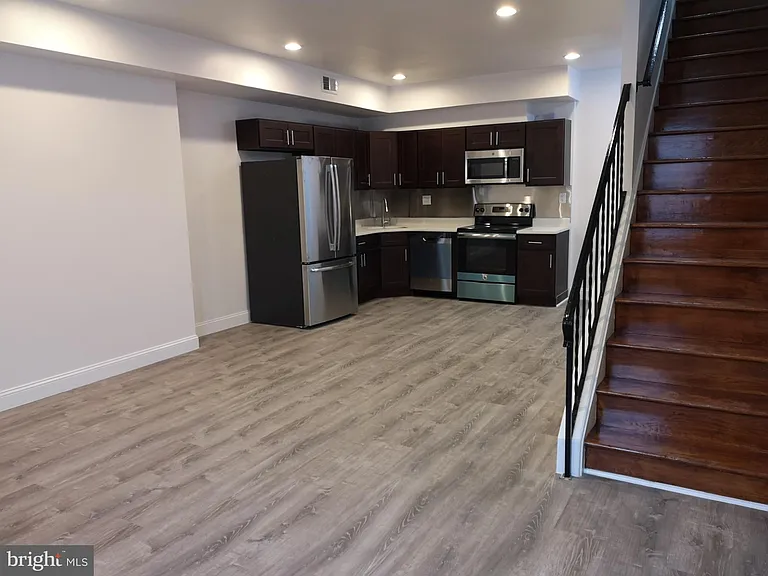 626 N 12th St #2 — Photo 6