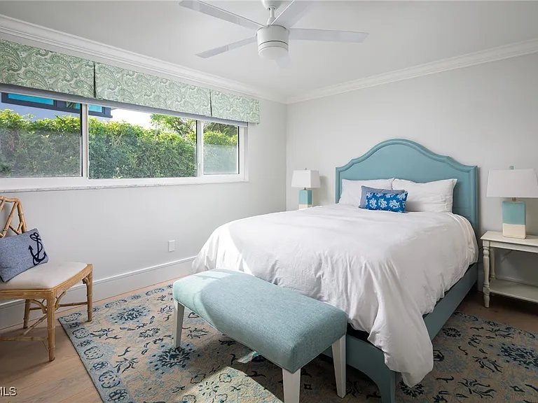 635 Fountainhead Ln — Photo 18