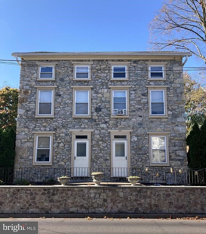 667 Easton Rd, Riegelsville, PA 18077 Zillow