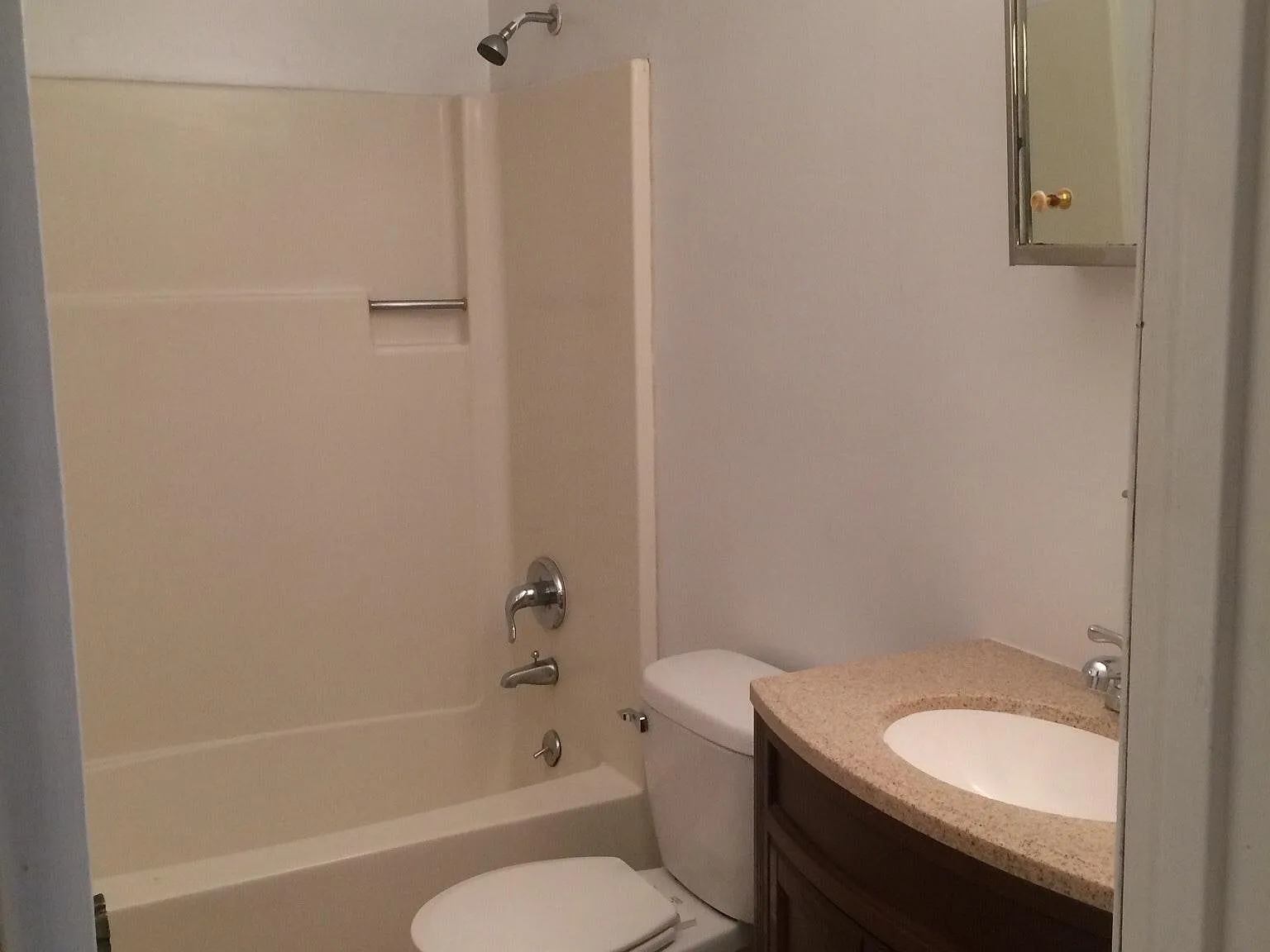 824 Patty Dr — Photo 4