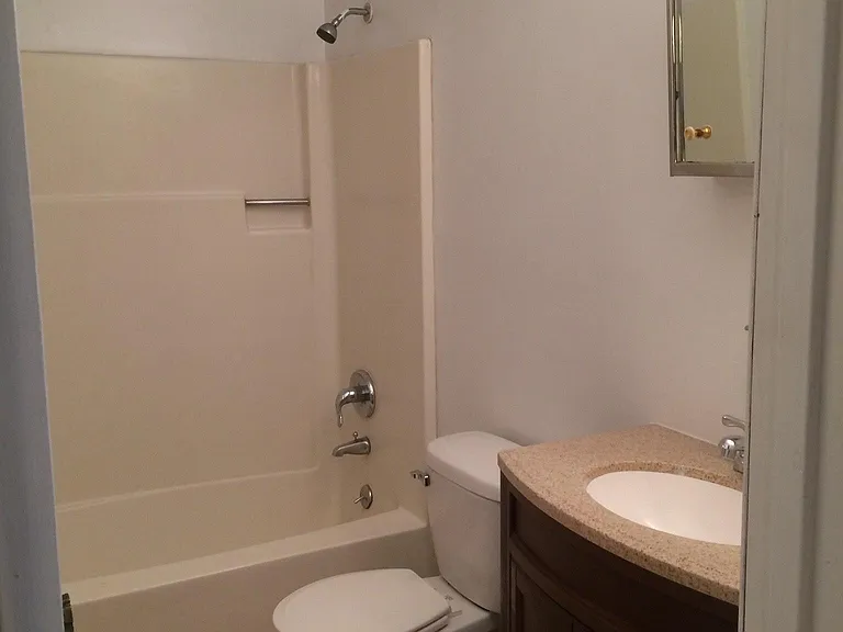 824 Patty Dr — Photo 4