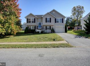 15040 Stone Ridge Dr, Greencastle, PA 17225