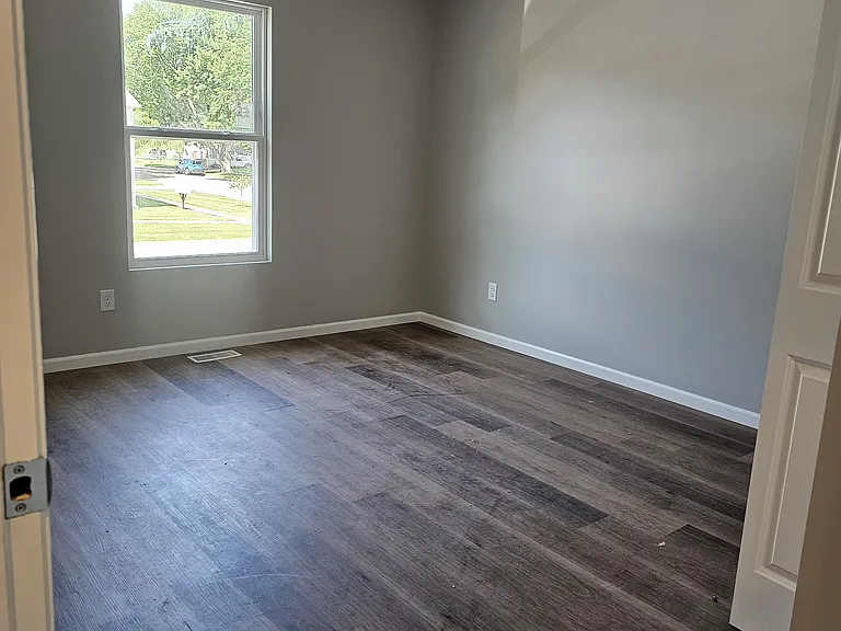 603 E Division St #2 — Photo 8