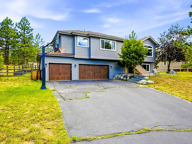 1635 Muirfield Ln — Photo 42