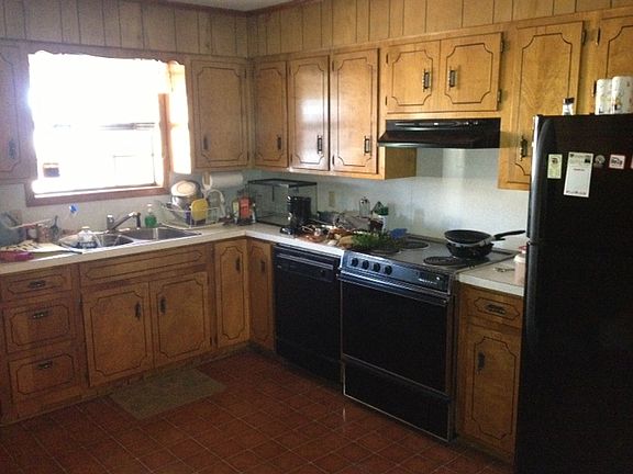 3rd image of 1654 Tanner St