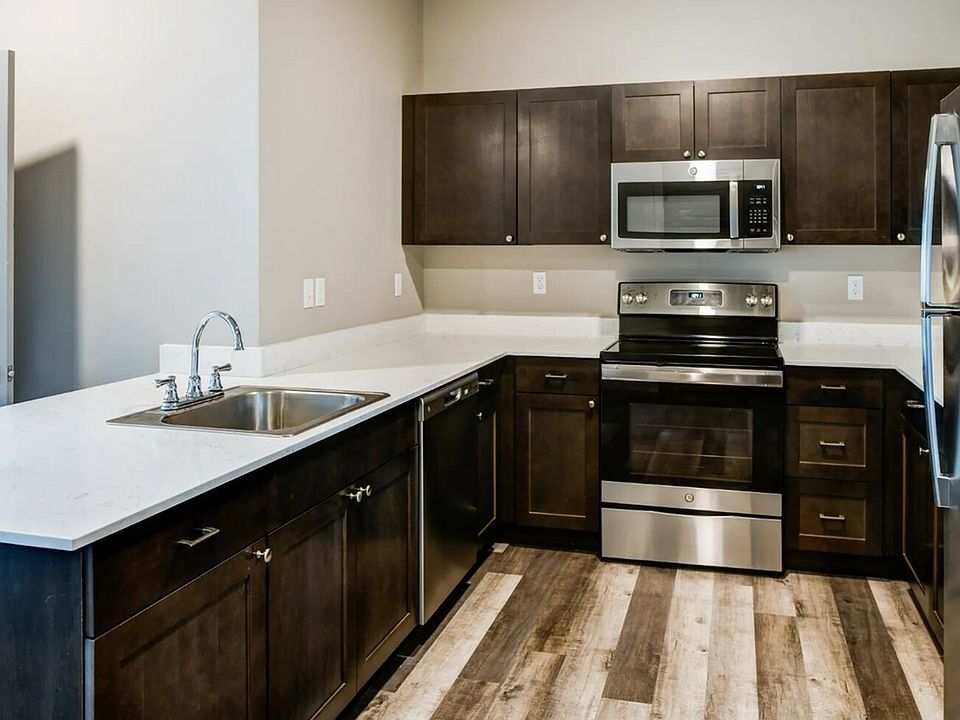2 Bath Kitchen