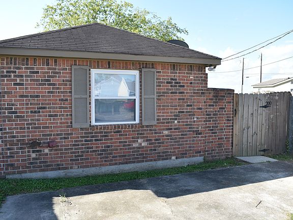 2nd image of 200 Briarcliff Dr