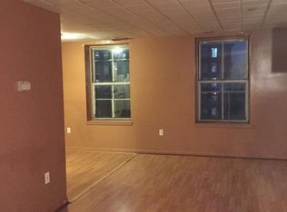 543 Middlesex St, Lowell, MA 01851