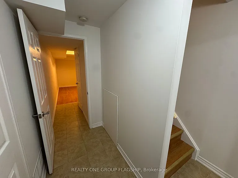 3857 Skyview St #LOWER — Photo 9