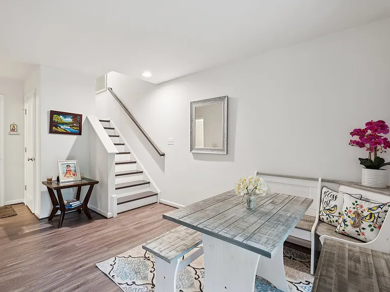 9154 Wyche Knoll Ln — Photo 20