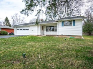 7956 Vernon Rd S, Cicero, NY 13039