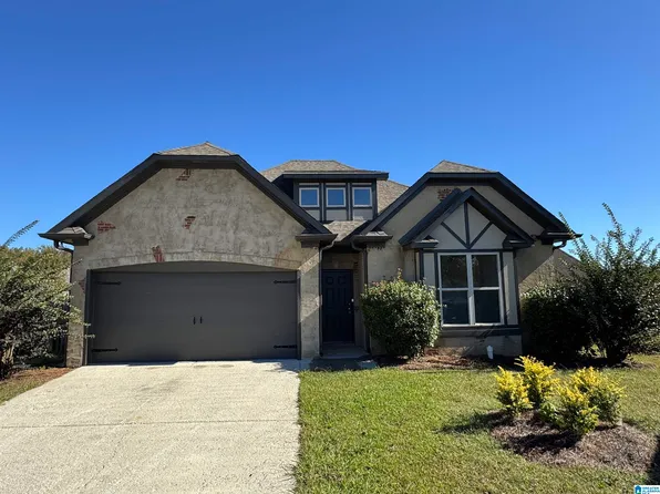 2312 Dunbar Cir, Moody, AL 35004