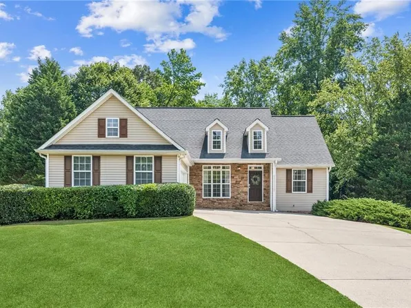 6890 Autumn Hills Dr, Cumming, GA 30028