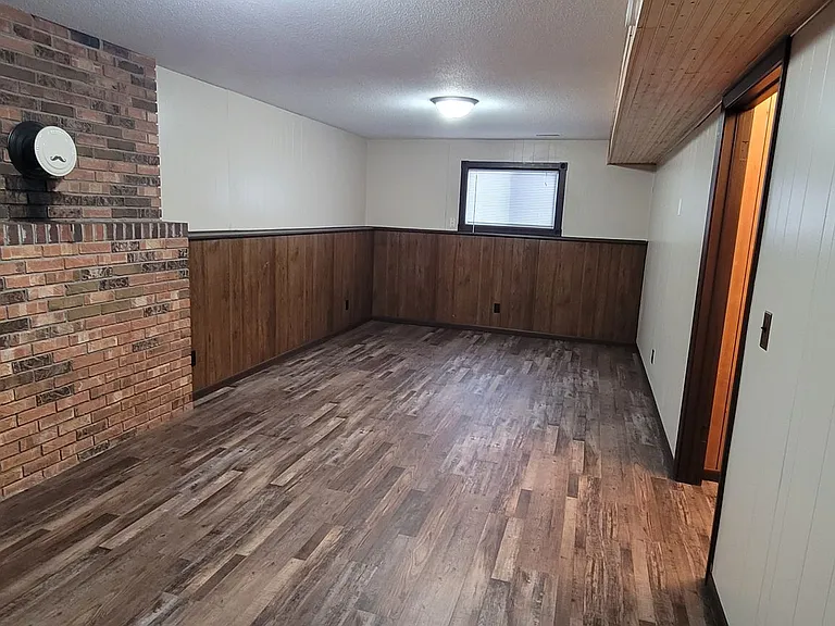 306 Norwood Dr NE — Photo 9