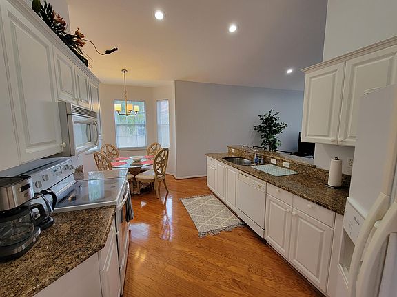2nd image of 6255 Wilshire Pines Cir #1205