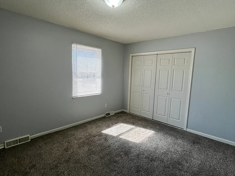 716 NE Barnes Dr #A — Photo 5