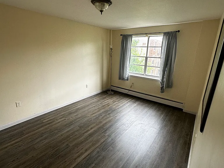 40 Owen St #C1 — Photo 7