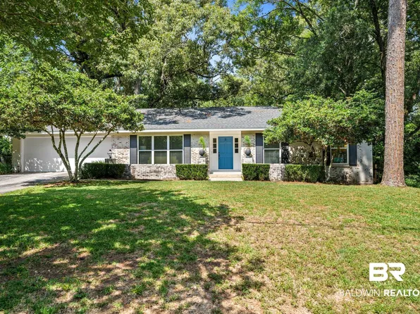 7 Cavalry Cir, Daphne, AL 36527