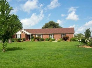 607 Trailridge Rd, Mayfield, KY 42066