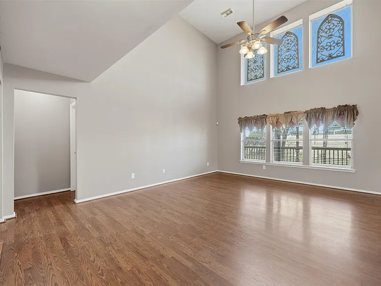 26038 Palmdale Estate Dr — Photo 22