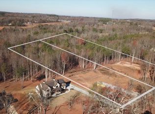 185 Pine Ridge Rd, Laceys Spring, AL 35754