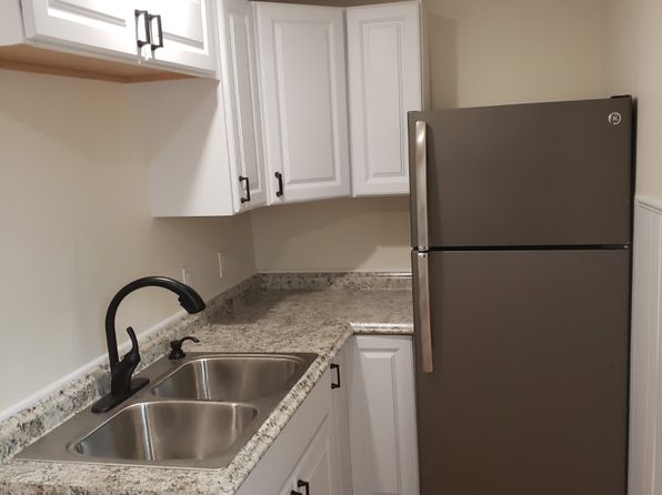 48 4th St APT 2