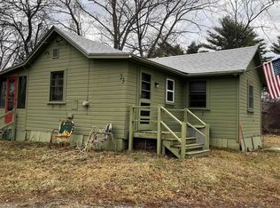 23 Spring St, Windham, NH 03087
