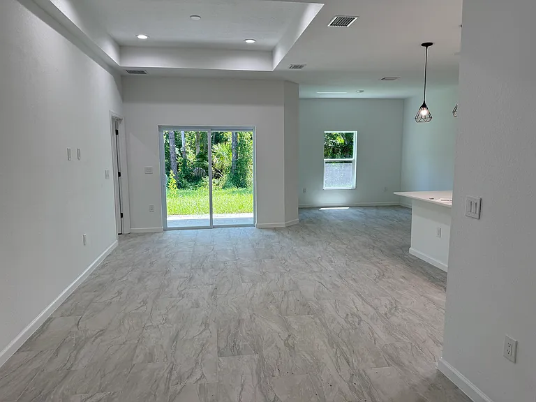 1392 Alabelle Ln — Photo 3