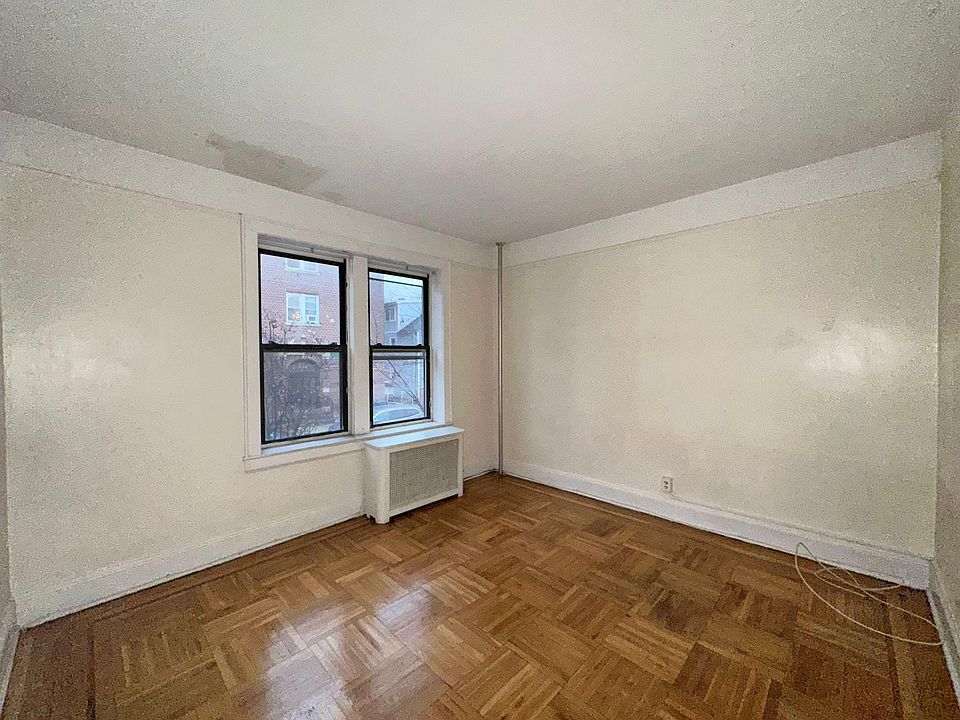 41 Kelly Pkwy Bayonne NJ Zillow