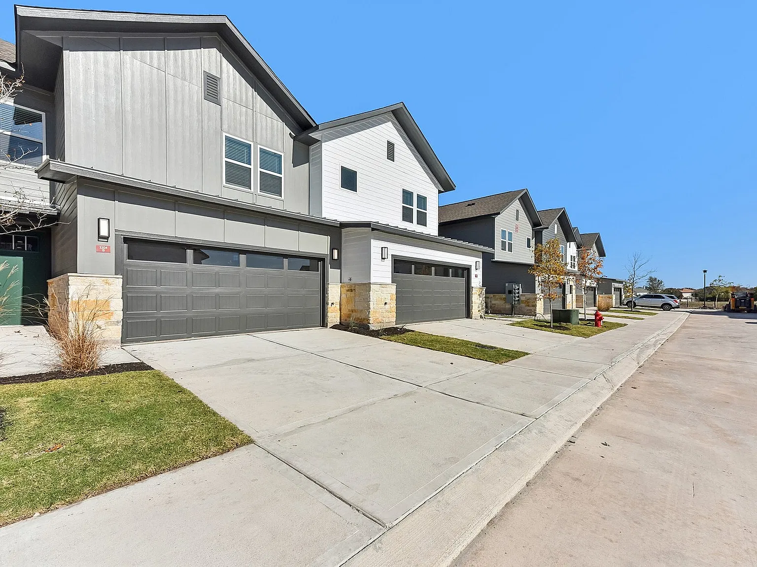 Lone Oak Homes — Photo 2