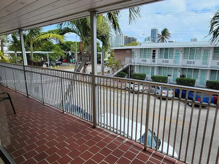 7400 Harding Ave #15 — Photo 7