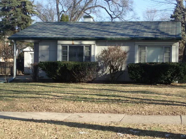 221 S Bothwell St, Palatine, IL 60067