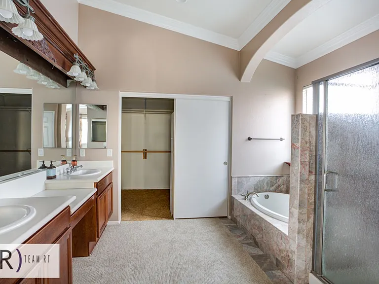 13724 Beaconsfield Ln — Photo 26