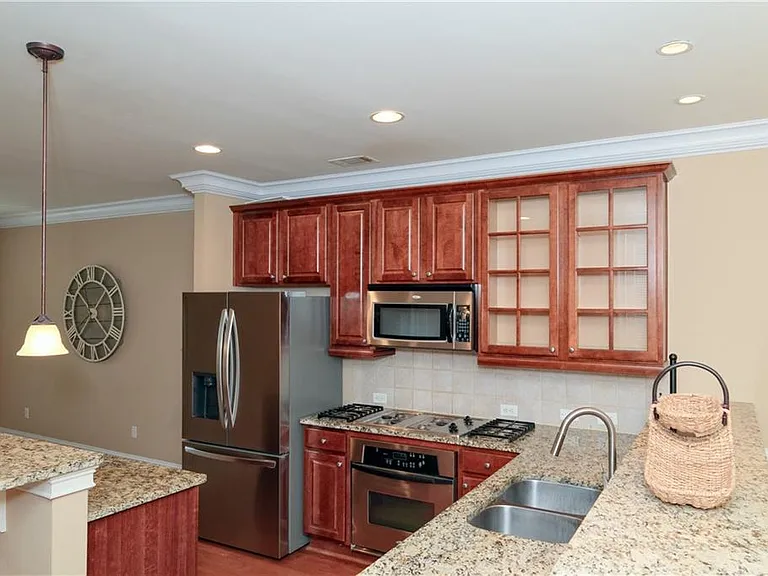 2300 Peachford Rd #2203 — Photo 5