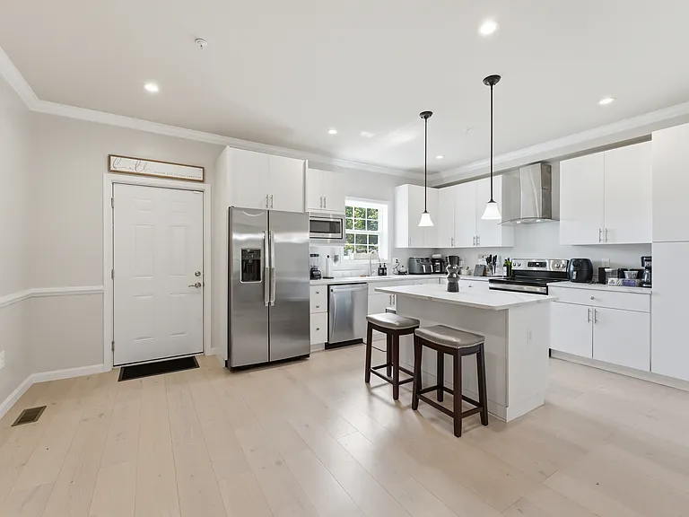 1433 Howard Rd SE — Photo 8