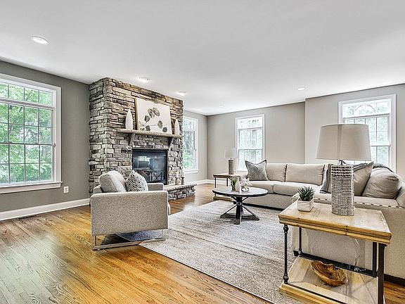 2nd image of 189 Western Ave