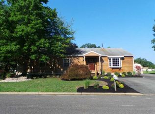 309 Orbanus Ln, Williamstown, NJ 08094