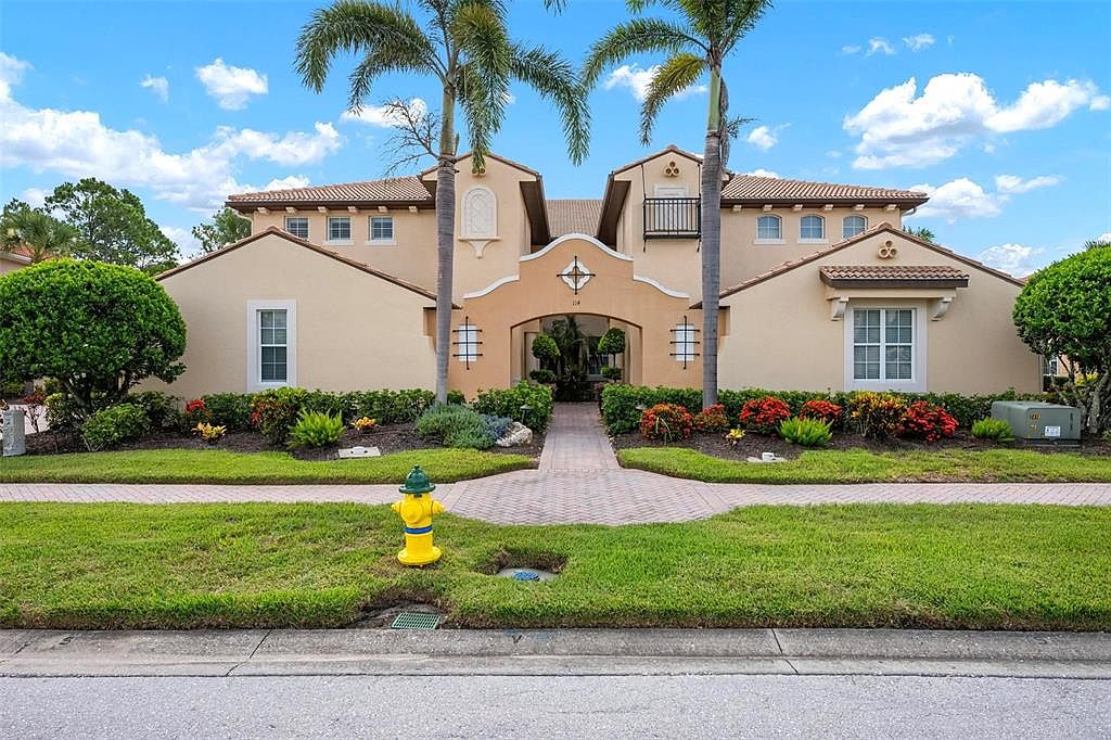 114 Bella Vista Ter #6C