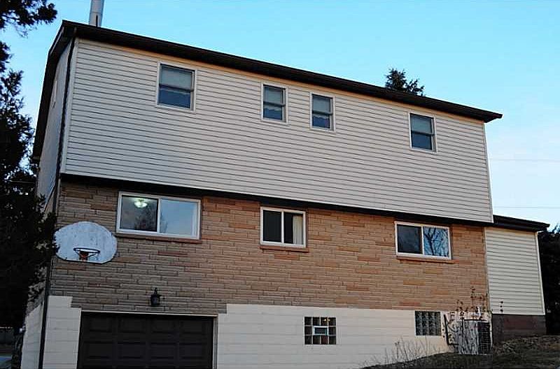 1st image of 61 Nancy Dr