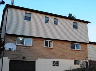 61 Nancy Dr, Jeannette, PA 15644