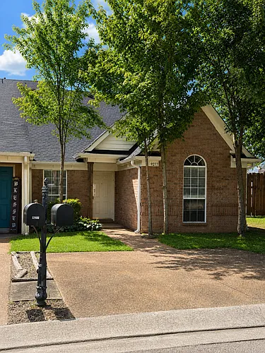 9277 Grove Manor Dr Photo 1