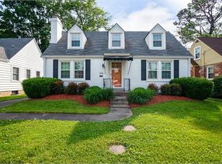 304 Fairlawn Rd, Saint Matthews, KY 40207