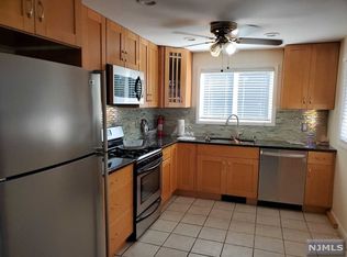 28 Cooper St FLOOR 1, Bergenfield, NJ 07621